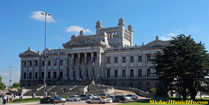 photo of parliament building, montevideo, uruguay